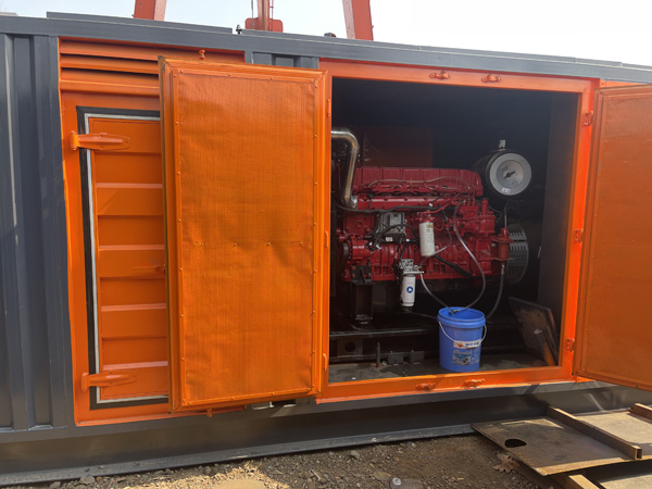 武江柴油发电机组在高温环境下运行时需要注意哪些问题？